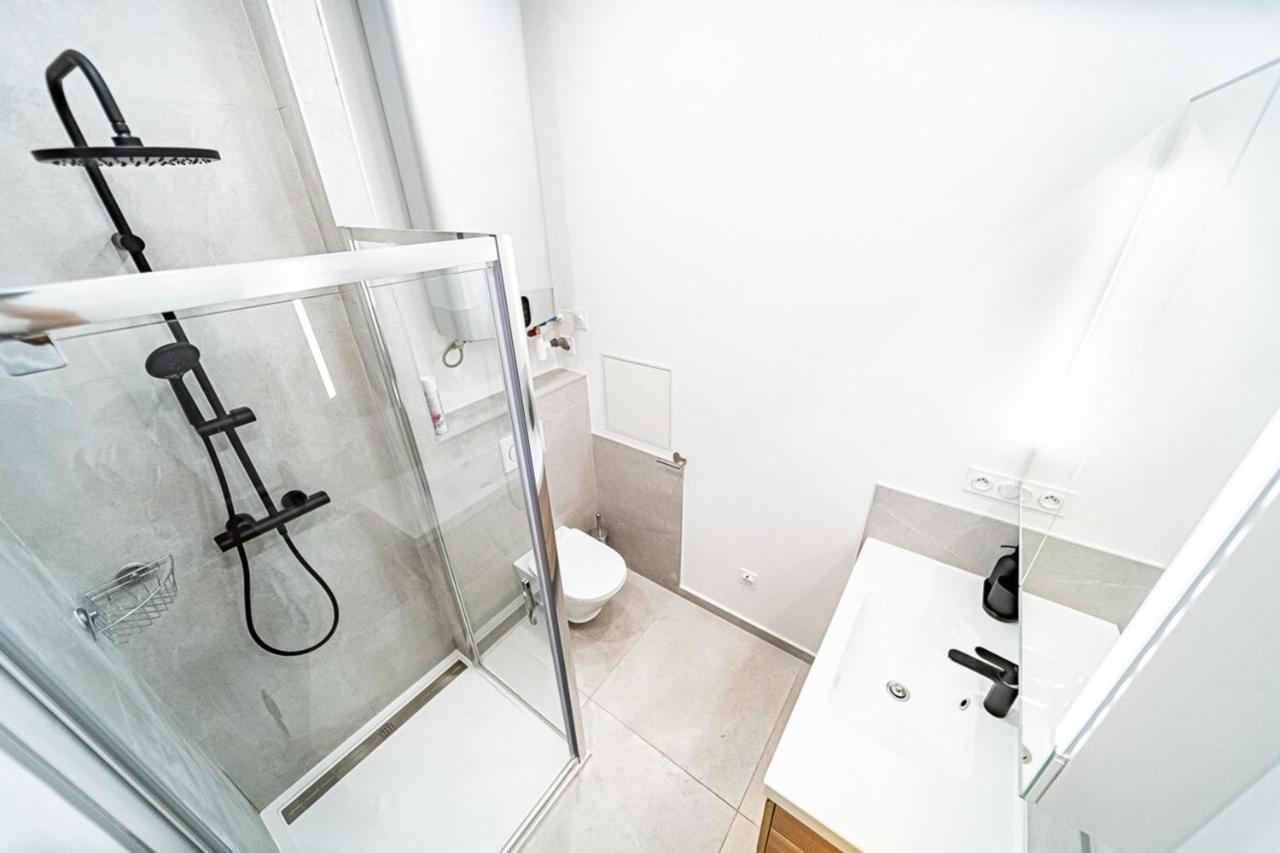 The Little Lafargue - Cozy 3 People - Gratte Ciel Apartment